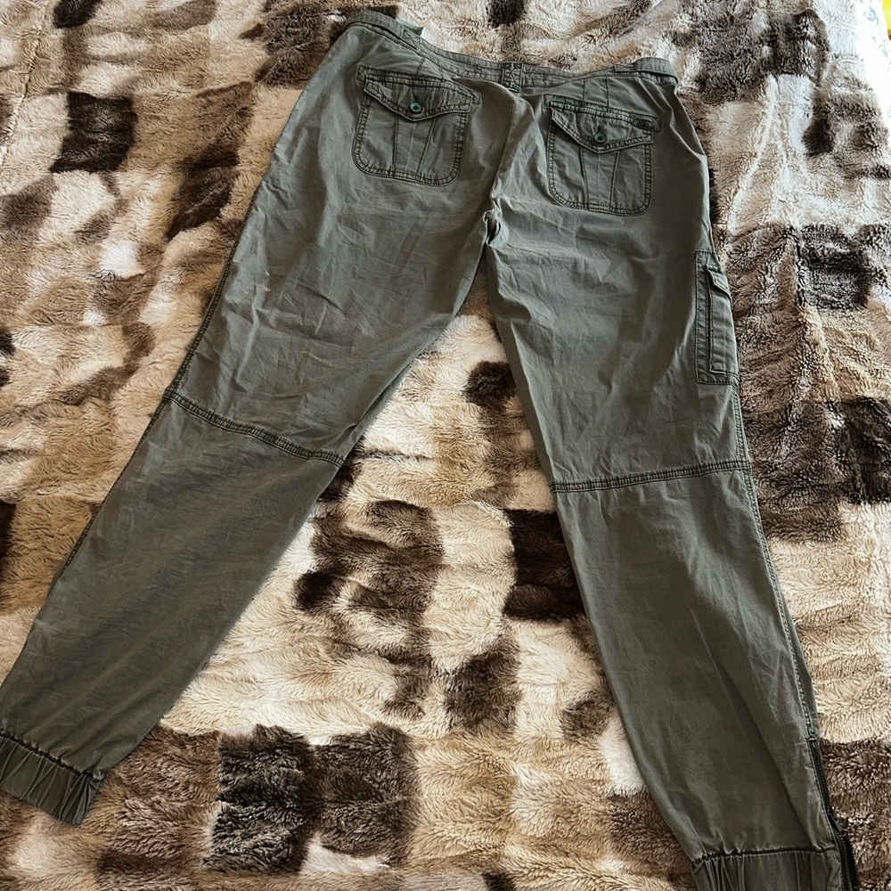 VINTAGE Guess Green Cargo Pants Y2K 90s